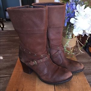 Born boots